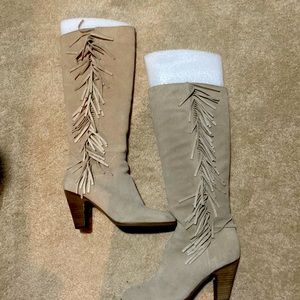 Guess tan suede high boots with fringe size 9